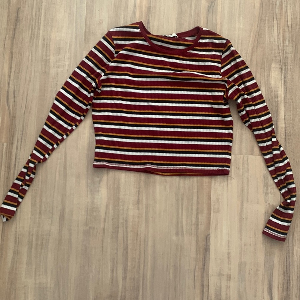 cropped long sleeve, size: small, brand: cotton on, worn a few times